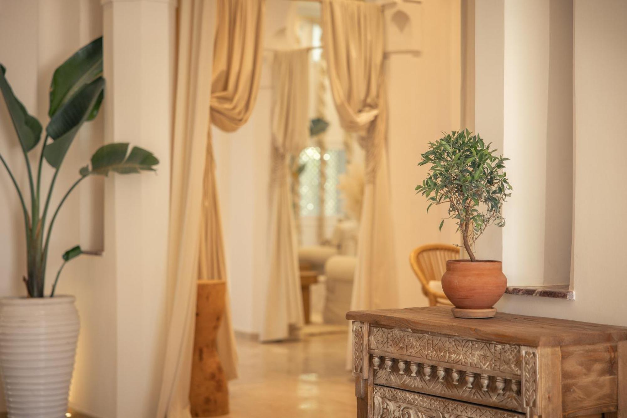 Les Palmiers Boutique Hotel & Spa Marrakesh Exterior photo